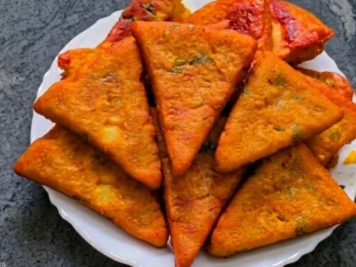 crispy triangle snack